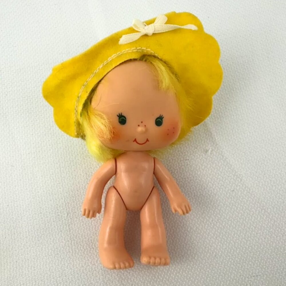 Vintage Butter Cookie Strawberry Shortcake Doll